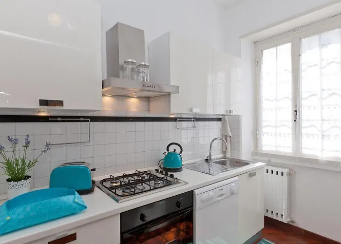 Pateras Flower-rental In Apartament